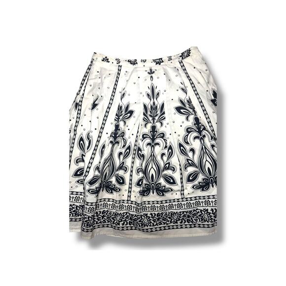 Talbots Black White Floral A-Line Midi Skirt Size 10 Classic Chic - Picture 3 of 8